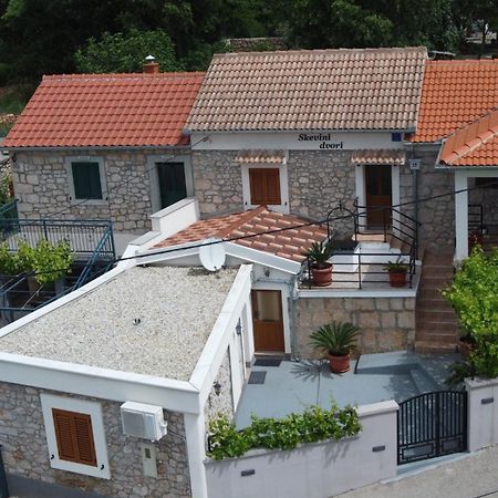 Holiday Home Škevini Dvori Starigrad Paklenica Dış mekan fotoğraf