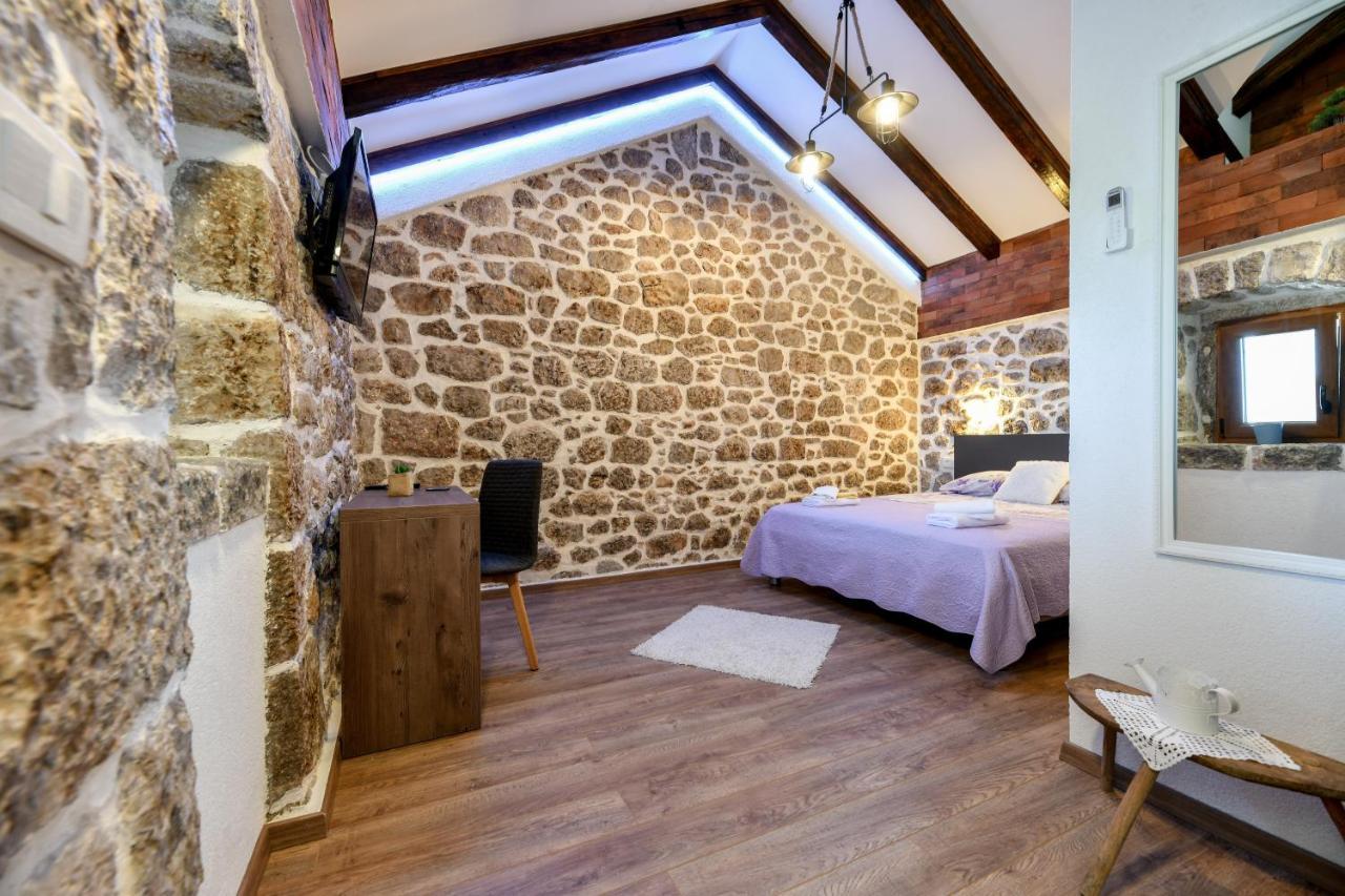 Holiday Home Škevini Dvori Starigrad Paklenica Dış mekan fotoğraf