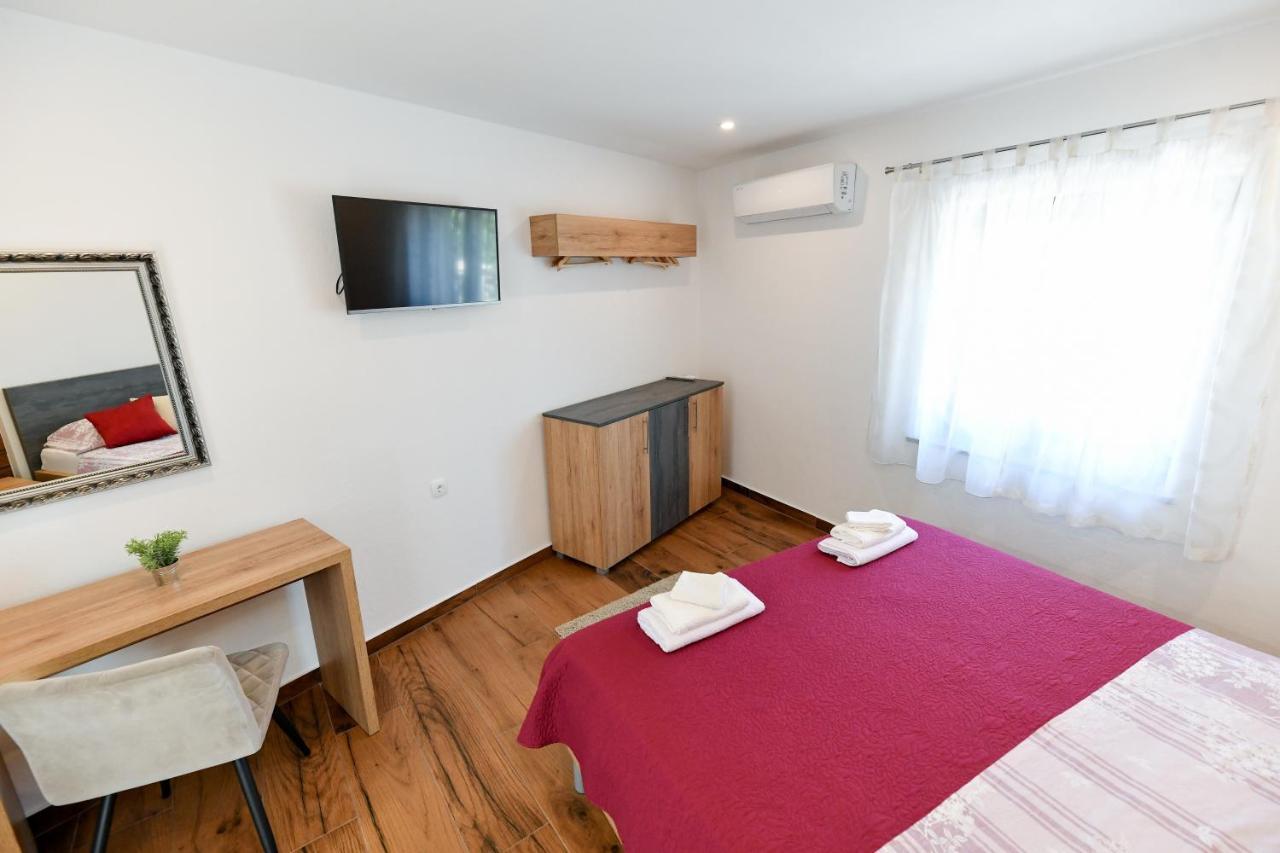 Holiday Home Škevini Dvori Starigrad Paklenica Dış mekan fotoğraf