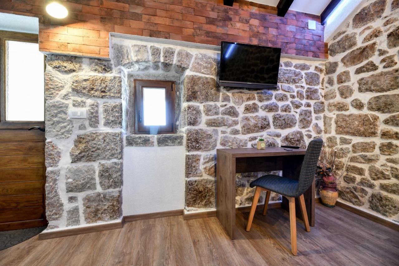 Holiday Home Škevini Dvori Starigrad Paklenica Dış mekan fotoğraf