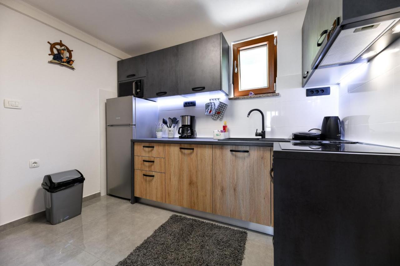 Holiday Home Škevini Dvori Starigrad Paklenica Dış mekan fotoğraf