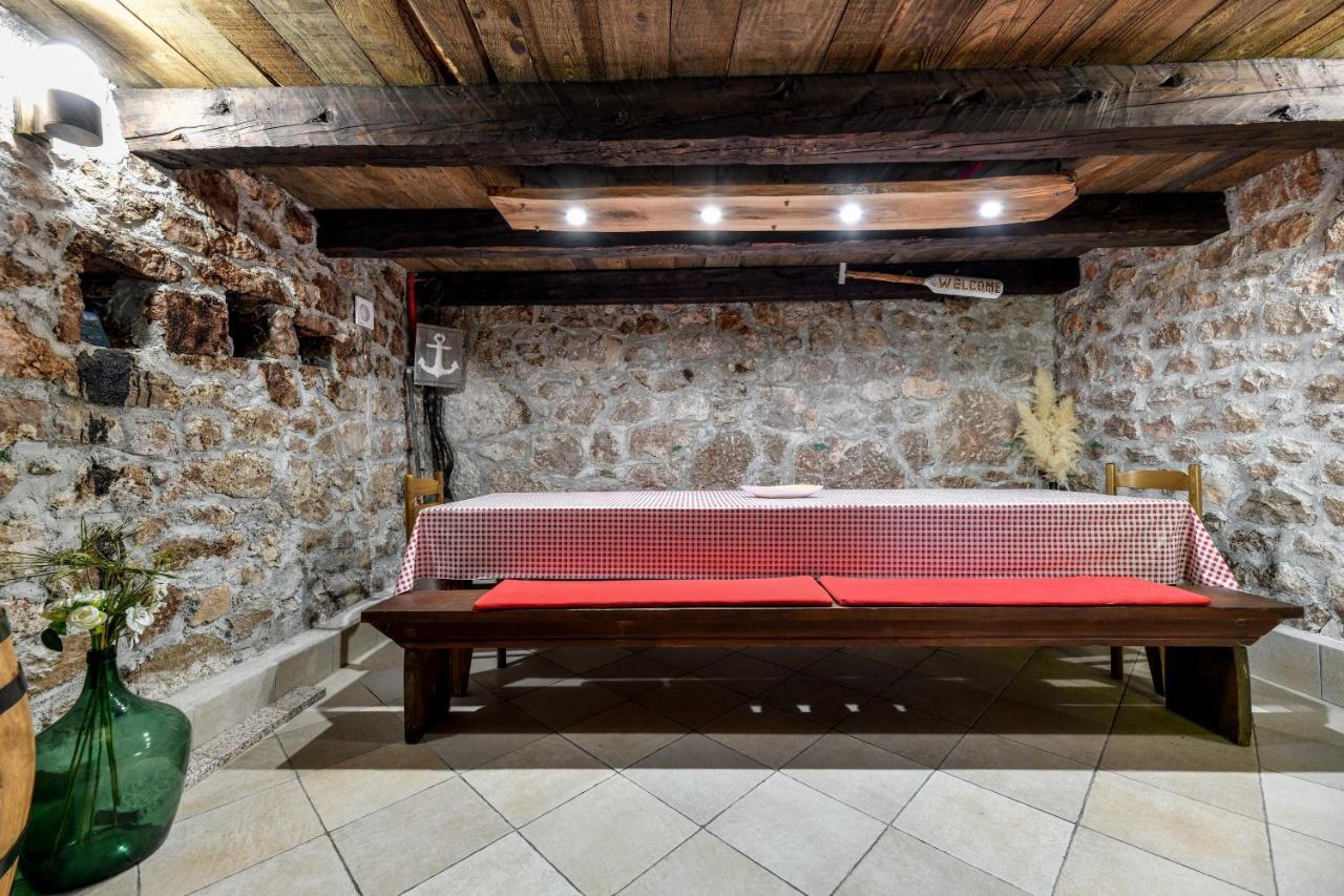 Holiday Home Škevini Dvori Starigrad Paklenica Dış mekan fotoğraf