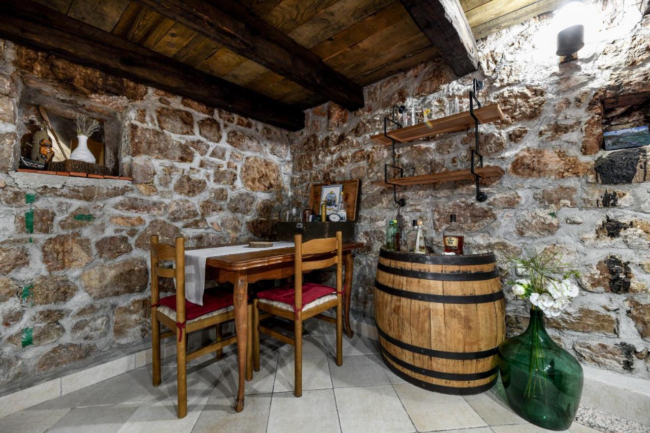 Holiday Home Škevini Dvori Starigrad Paklenica Dış mekan fotoğraf